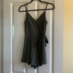 Abercrombie & Fitch green romper